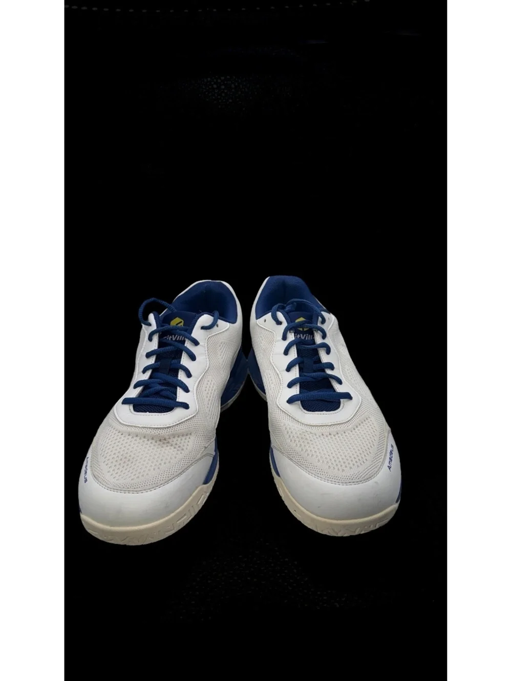 Fila Airproof White and Navy Athletic Sneakers Size 11